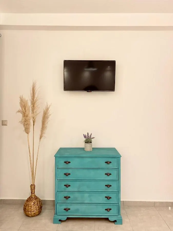 פוליכרונו Blue Marine Deluxe Apartment 0*,